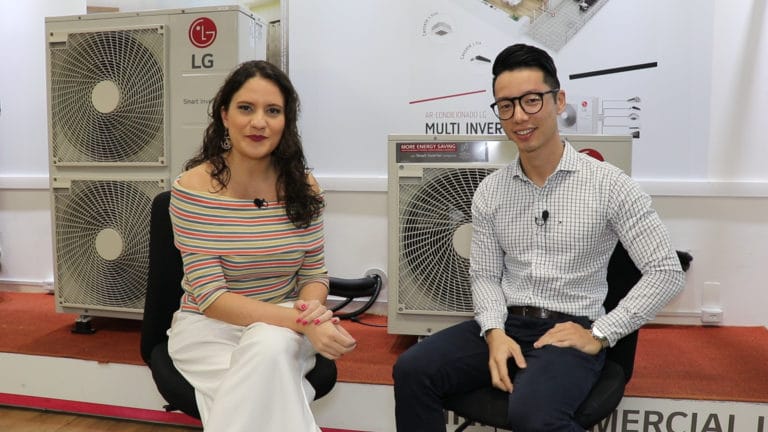 Notebook - Entrevista Elisangela Peres e Gustavo Yoshida