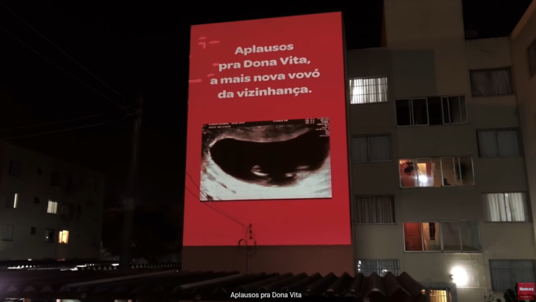 Huggies - Dia do Abraço