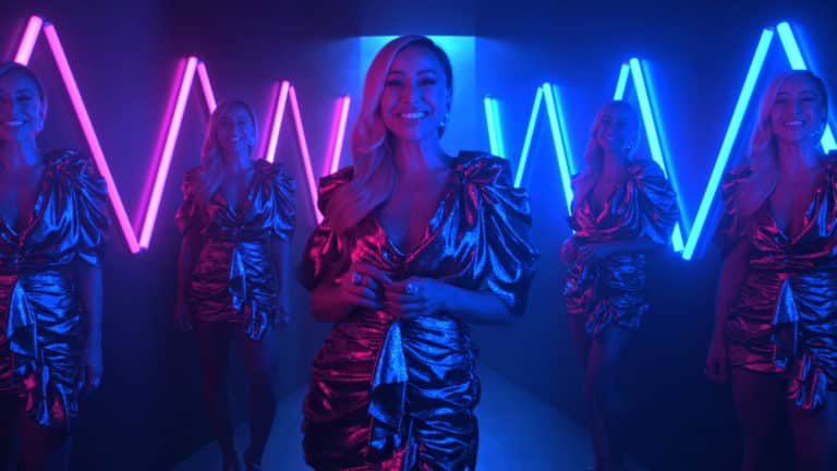 Africa assina primeira campanha para o Amazon Prime Video.