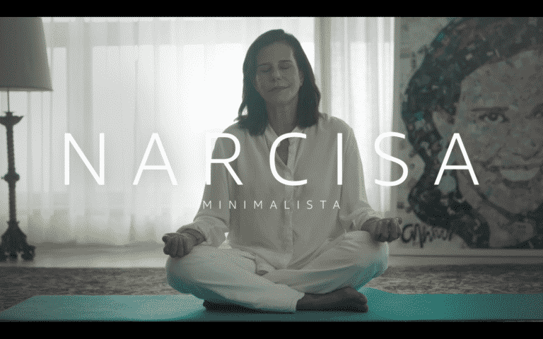 DOJO traz 'Narcisa Minimalista' para o Amazon Prime Video.