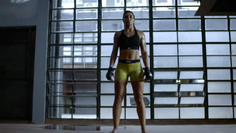 UFC e Halls abordam os desafios da mulher nas artes marciais.