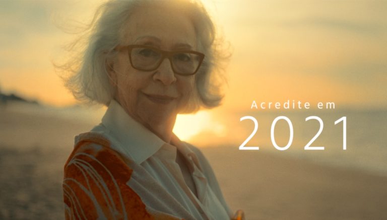 Itaú faz um convite às pessoas a acreditarem em um futuro melhor.