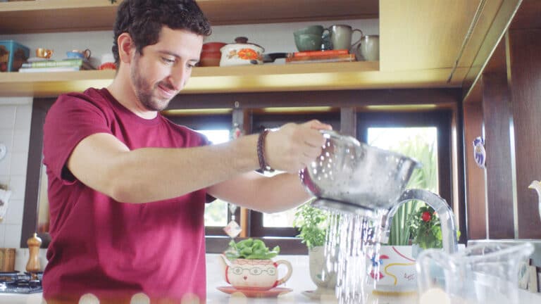 Nissin apresenta linha Saladaria em nova campanha.