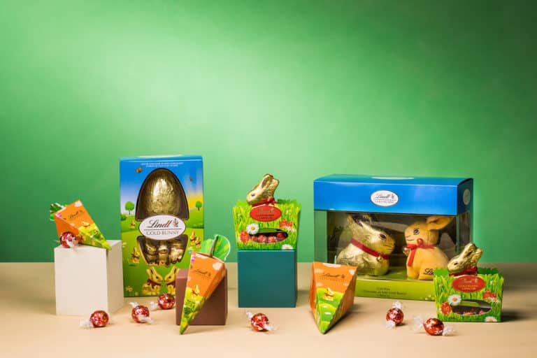 Lindt promove caça ao Gold Bunny em campanha de Páscoa.
