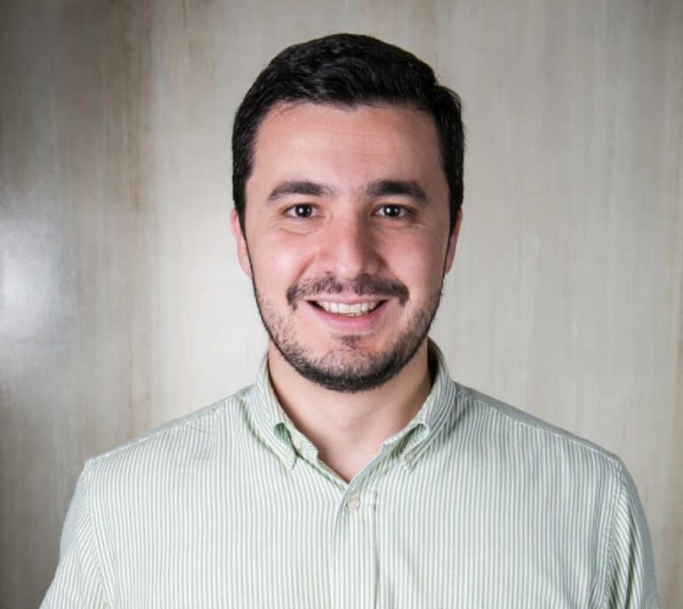 Reduzindo as pegadas, encontrando alternativa. Artigo sobre sobre sustentabilidade, escrito por Carlos Eduardo Pereira, da Kimberly-Clark.