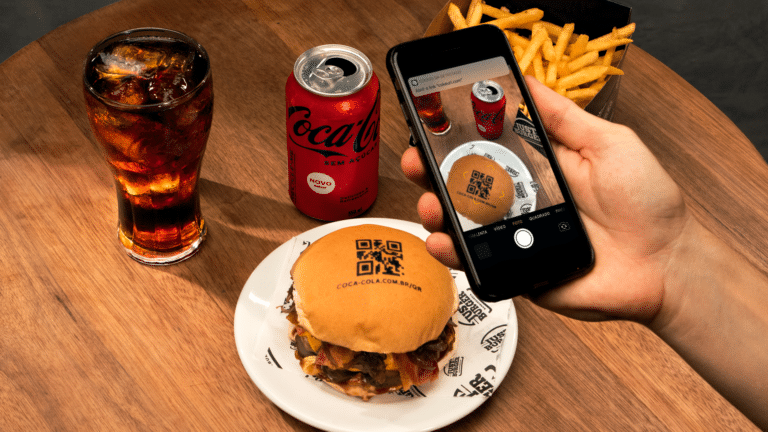 Dia do Hamburguer e Coca-Cola contra a fome