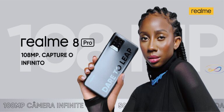 Camilla de Lucas estreia campanha do Realme 8 pro