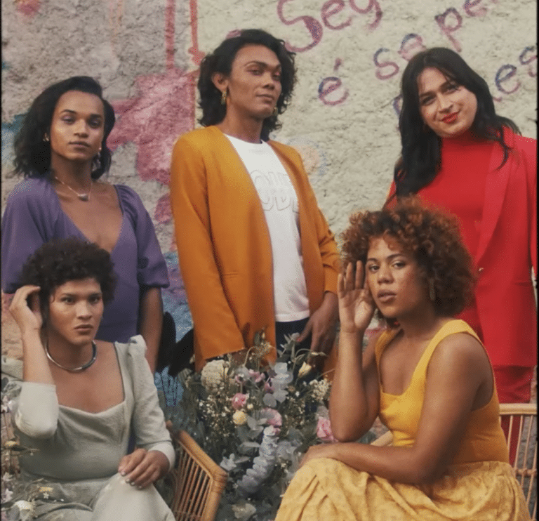 AMARO estreia vídeo protagonizado por mulheres transexuais