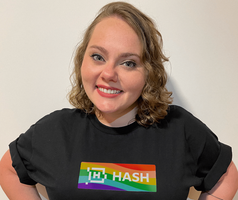 Hash anuncia contratação de Julia Piccolomini