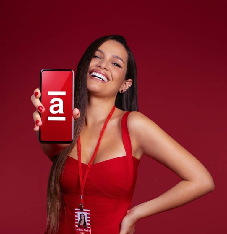 Juliette é a nova embaixadora da Americanas