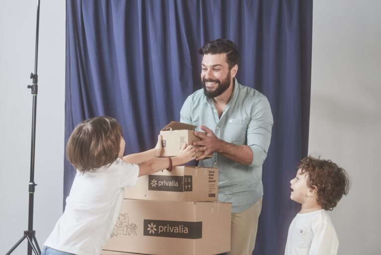 A Privalia apresenta sua campanha de Dia dos Pais com o conceito "Manias paternas e a afetividade entre as relações de pais e filhos."