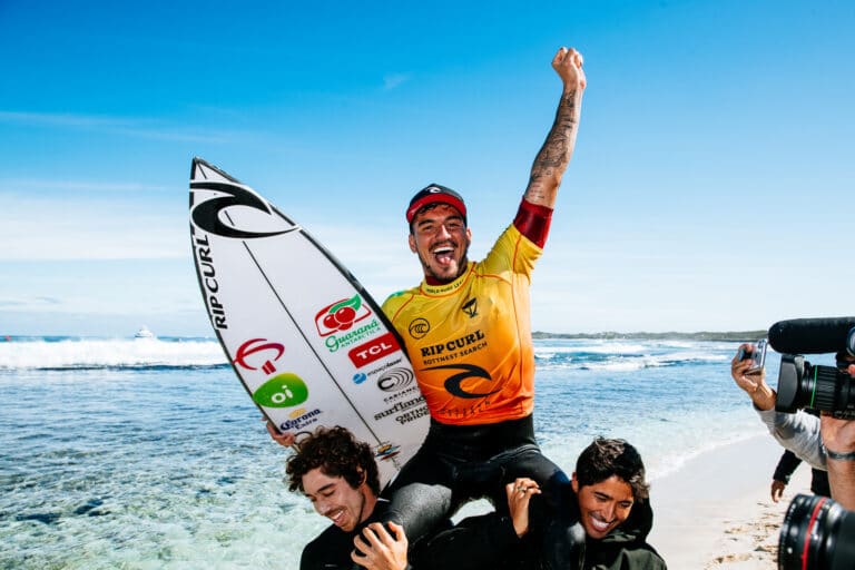 Localiza anuncia parceria com World Surf League Brasil 2021.
