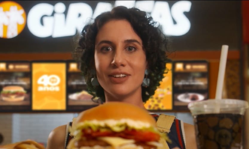 A Giraffas lança seu novo vídeo institucional, que traz os pratos, sanduíches e sobremesas da rede como estrelas do filme publicitário.