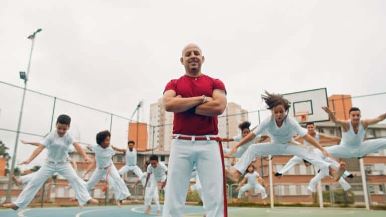 A Colgate traz campanha com histórias reais, que mostram como o otimismo resiste na América Latina, em exemplos no Brasil e no México.