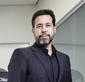SoftBank Group nomeia Eduardo Vieira como Head de Comunicações.