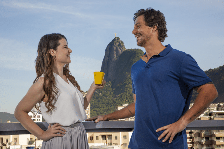 Cartões-postais do Rio contam a história da Tegra Incorporadora sob a ótica dos moradores.