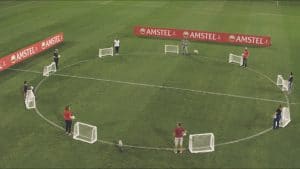 Amstel reúne fãs da Libertadores para reflexão sobre estereótipos no futebol.