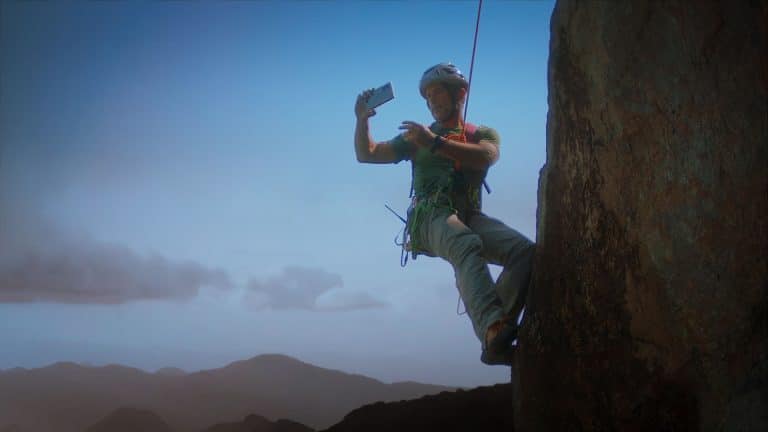 A Vivo, em parceria com a Motorola, inicia campanha especial para o lançamento da nova família de smartphones Motorola Edge.