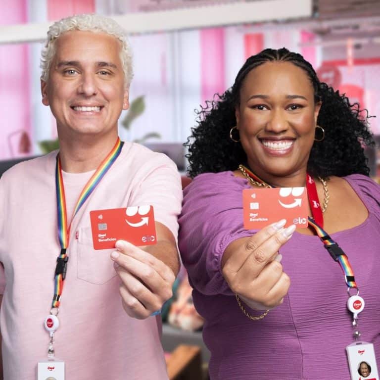 O iFood Benefícios lança sua primeira campanha, "Um sorriso puxa o outro", de seu posicionamento "iFood Benefícios. Beneficia todo mundo".
