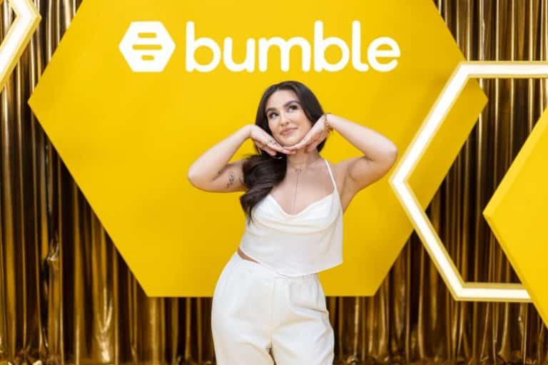 O Bumble, em parceria com Kéfera, lançou um vídeo campanha para falar sobre as dúvidas sobre voltar a se relacionar de forma presencial.