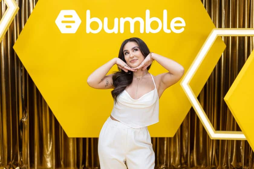 O Bumble, em parceria com Kéfera, lançou um vídeo campanha para falar sobre as dúvidas sobre voltar a se relacionar de forma presencial.