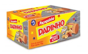 A Dadinho, marca amada por diversas gerações, lança, no dia 1 de novembro de 2021, sua linha de paçocas no formato retangular e rolha.