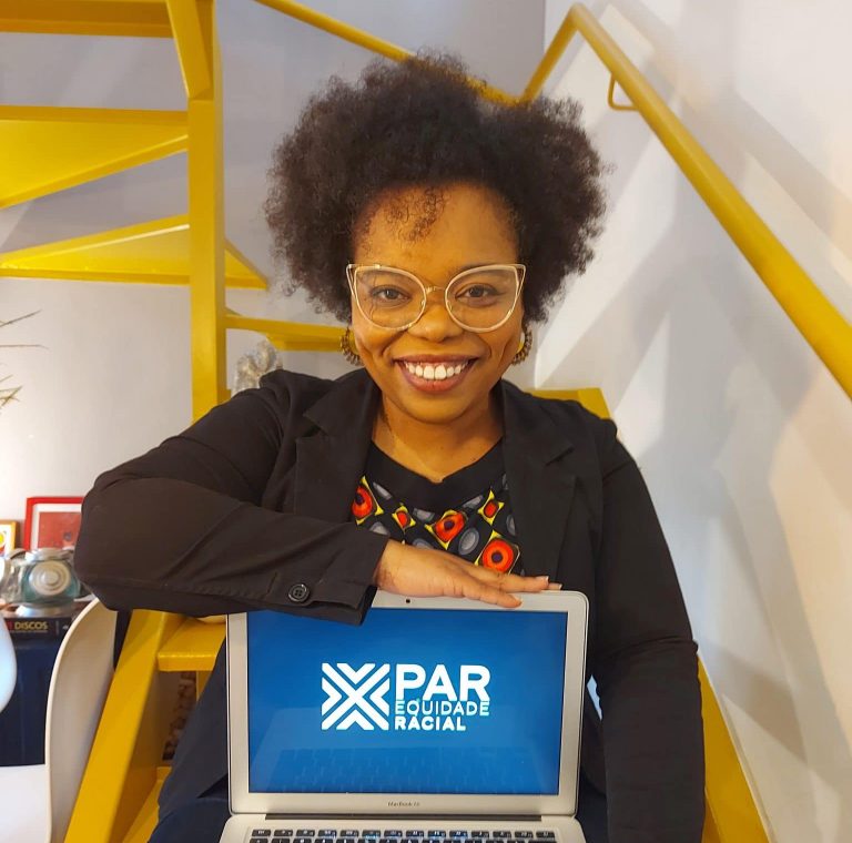 A VMLY&R Brasil lança oficialmente, neste mês outubro, o PAR, programa de equidade racial que tem como foco a formação de lideranças.