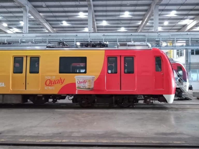Qualy realiza ação especial no metrô de Salvador.