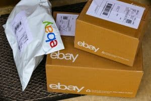 O eBay se juntou com a B2GO para promover workshops online para ajudar pequenas empresas que queiram vender seus produtos para o exterior.