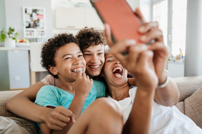 MetLife veicula sua primeira campanha voltada exclusivamente para o cliente final, com conteúdos reforçados por time de influenciadores.