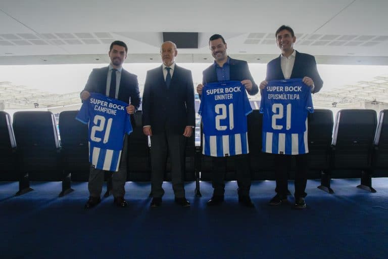 O Uninter e o Futebol Clube do Porto fecham parceria inédita para oferecer aos estudantes brasileiros o melhor do ensino a distância na área.