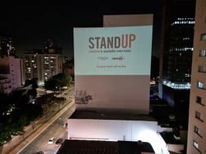 L’Oréal Paris trouxe ao Brasil a campanha Stand UP, movimento global que visa educar e empoderar as pessoas contra o assédio nas ruas. 