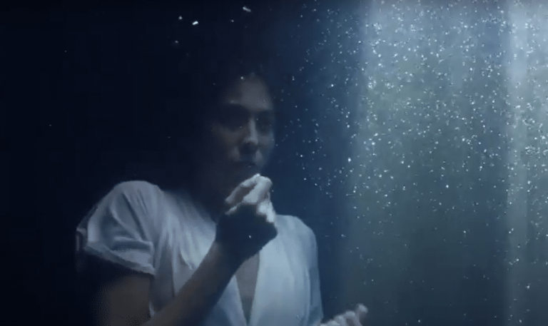 Tech and Soul, a partir da 34ª Bienal, propõe campanha que busca mostrar que, mesmo das profundezas, é possível usar a arte para emergir.