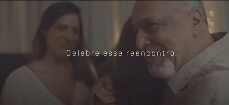 Ferreira Costa, grande varejista do Nordeste no setor home center, propõe, em sua campanha da Natal, um ano para celebrar o reencontro.