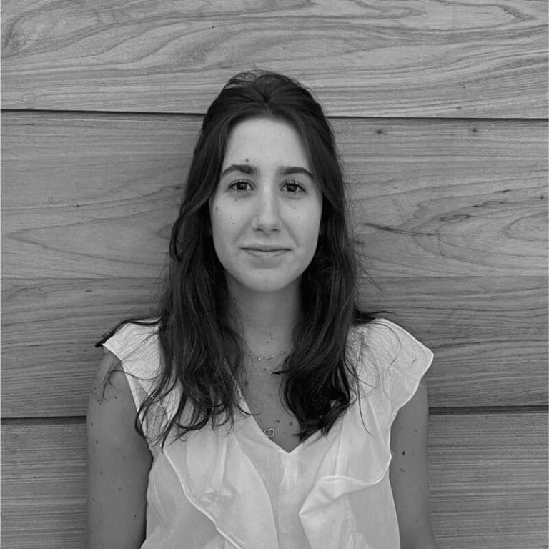 Helena do Val acaba de assumir como Head de Marketing na GreenPlat, liderando as equipes de Marketing, Cultura e Treinamentos.