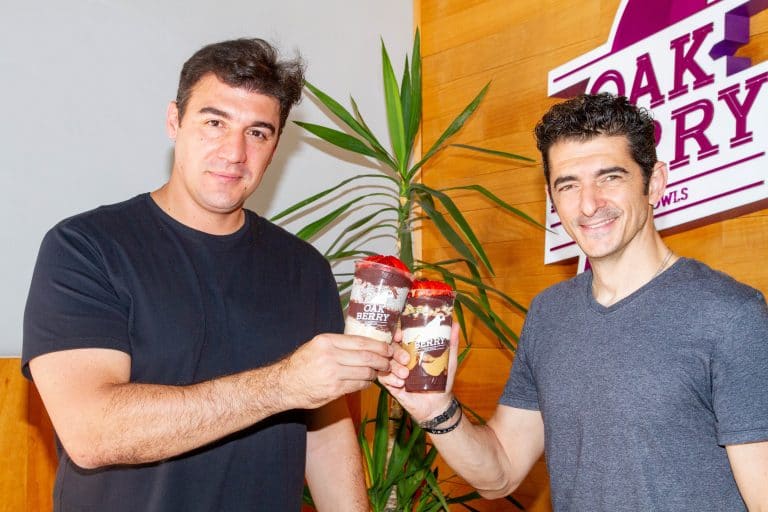 A WSL Latin America anuncia que a OAKBERRY é a mais nova patrocinadora da Liga Mundial no Brasil para o Oi Rio Pro 2022 e 2023.