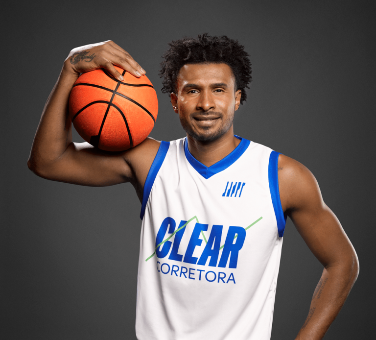 A Clear, corretora especializada em bolsa de valores, estreou nesta quinta-feira, sua nova campanha publicitária focada no mundo da NBA.