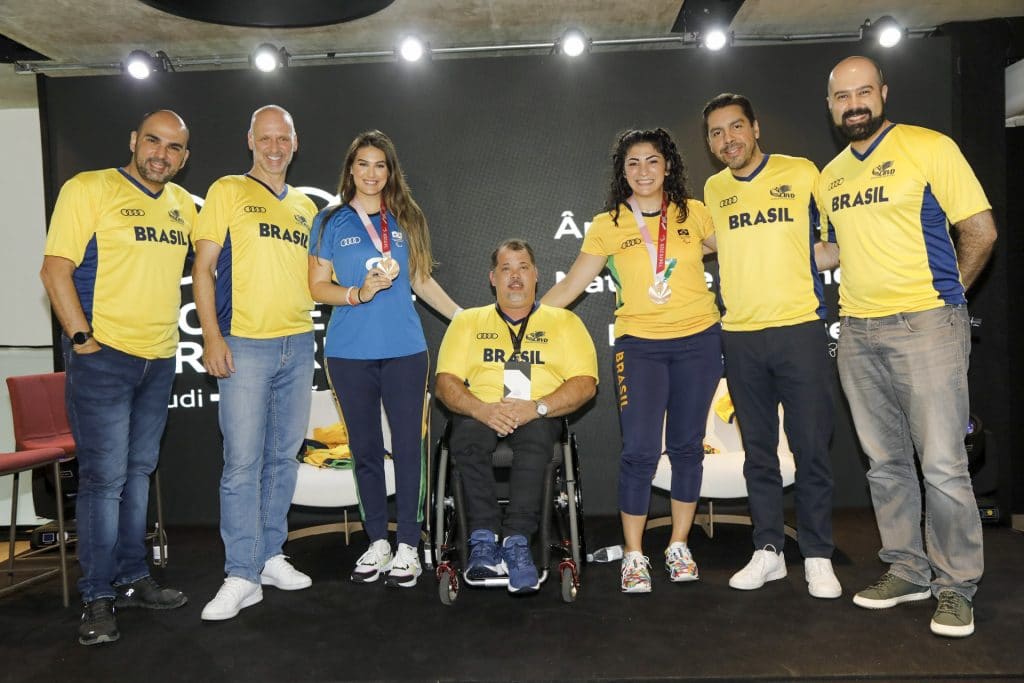A Audi do Brasil patrocinará as seleções brasileiras de voleibol para deficientes até o fim do próximo ciclo paralímpico de Paris em 2024.