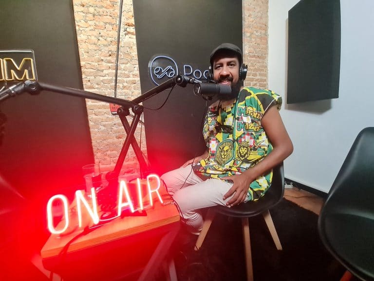 O Guia Negro e a Pod360 anunciam o lançamento do podcast "Afroturismo – O Movimento", que ocorre no dia 21 de janeiro.