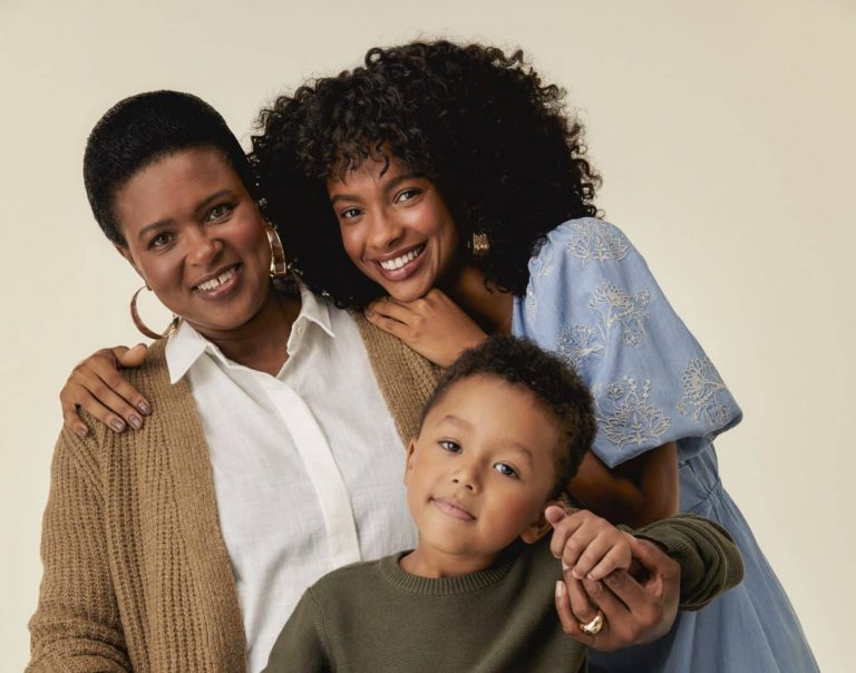 Renner lança campanha de Dia das Mães com o mote "Celebre Cada Minuto", valorizando a convivência com a família durante cada fase vivida.