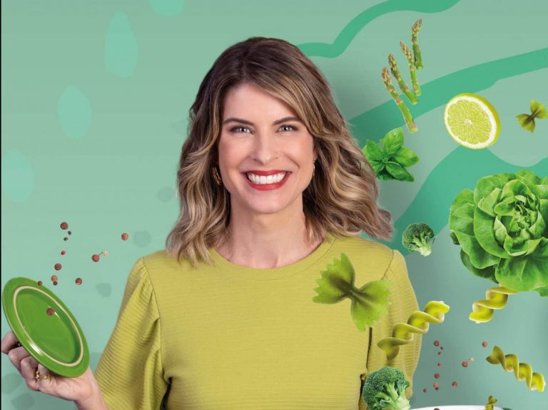 Abril chega trazendo iniciativas especiais nas redes Hortifruti e Natural da Terra: a primeira linha de ovos de Páscoa própria das redes.