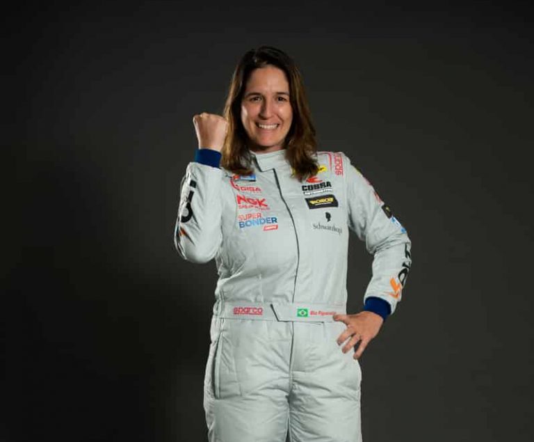 Contando com o apoio da Loctite Super Bonder, Bia Figueiredo retorna ao autódromo de São Paulo após mais de dois anos sem competir.
