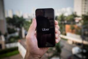 Uber lança programa de rádio voltado a motoristas parceiros.