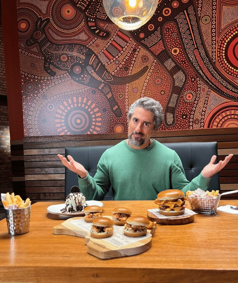 Marcos Mion e Outback se juntam em novo filme da campanha “Inacreditáveis”.