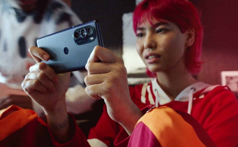 Motorola lança sua nova campanha global, criada e produzida pela MAGMA em parceria com o time criativo da própria marca.