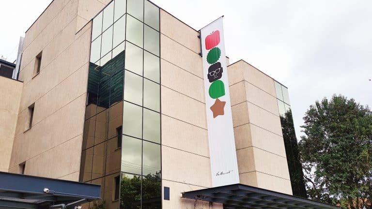 Leo Burnett TM anuncia a reabertura de seu escritório para operação em formato híbrido, com reunião de "leos" nos dias 19 e 20 de maio.