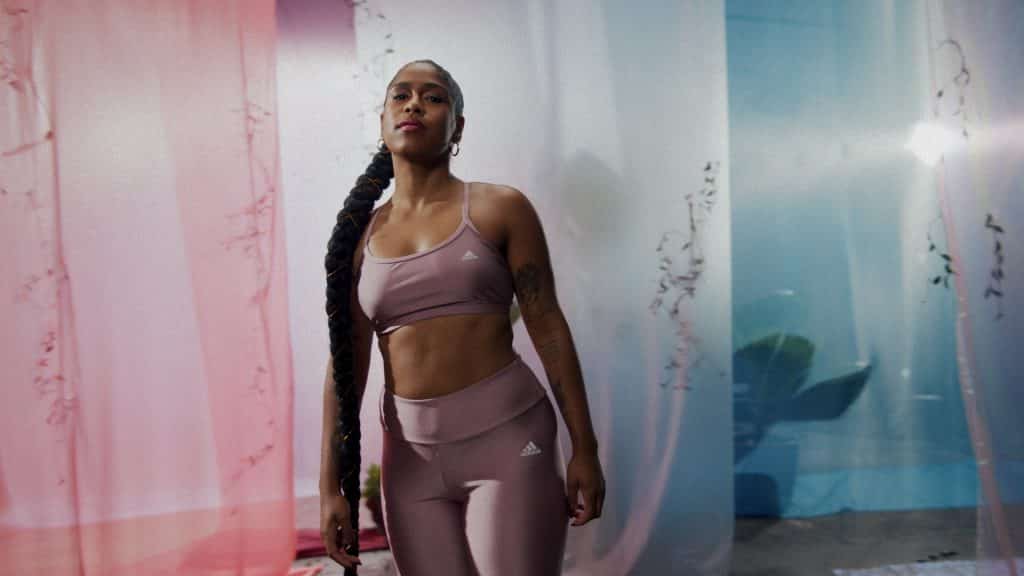 Adidas lança campanha focada na diversidade das mulheres latinas.