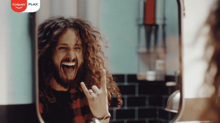 Colgate anuncia apoio ao Rock in Rio e celebra os amantes da música.