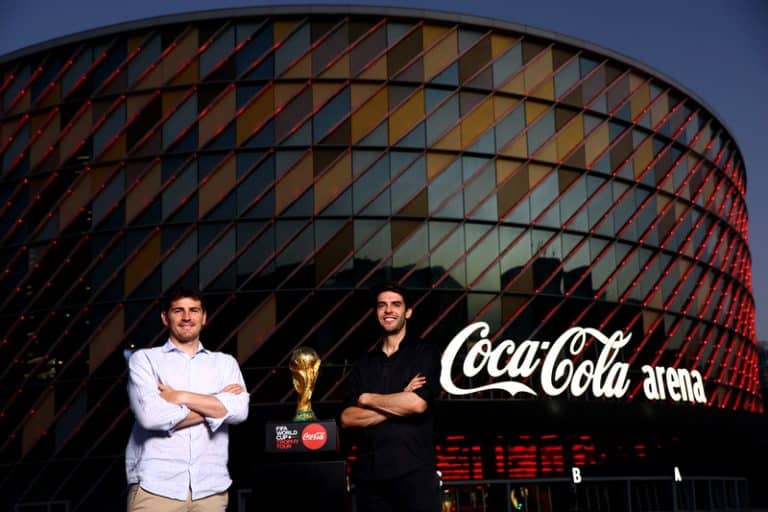 O Tour da Taça da Copa do Mundo da FIFA, promovido pela Coca-Cola, começou hoje com um evento cuja primeira parada é em Dubai.