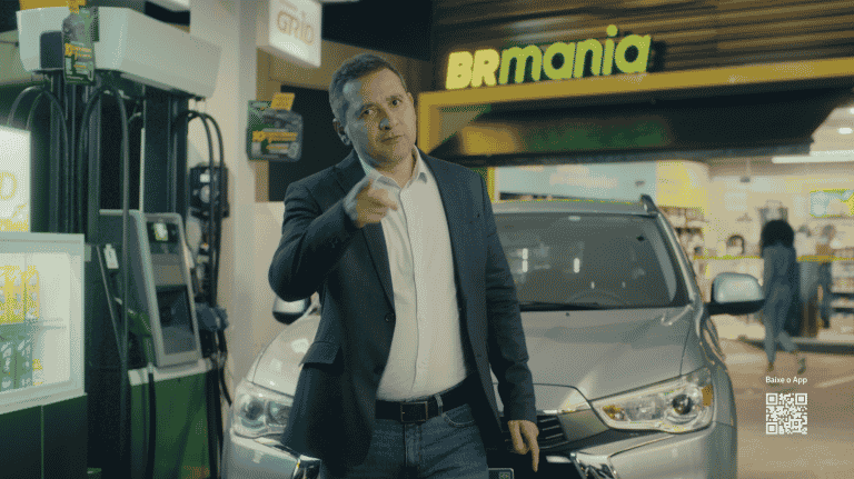 Lançada pela Vibra no último mês, a promoção “Energia que te move” dará um carro Kia Stonic híbrido com um ano de combustível.